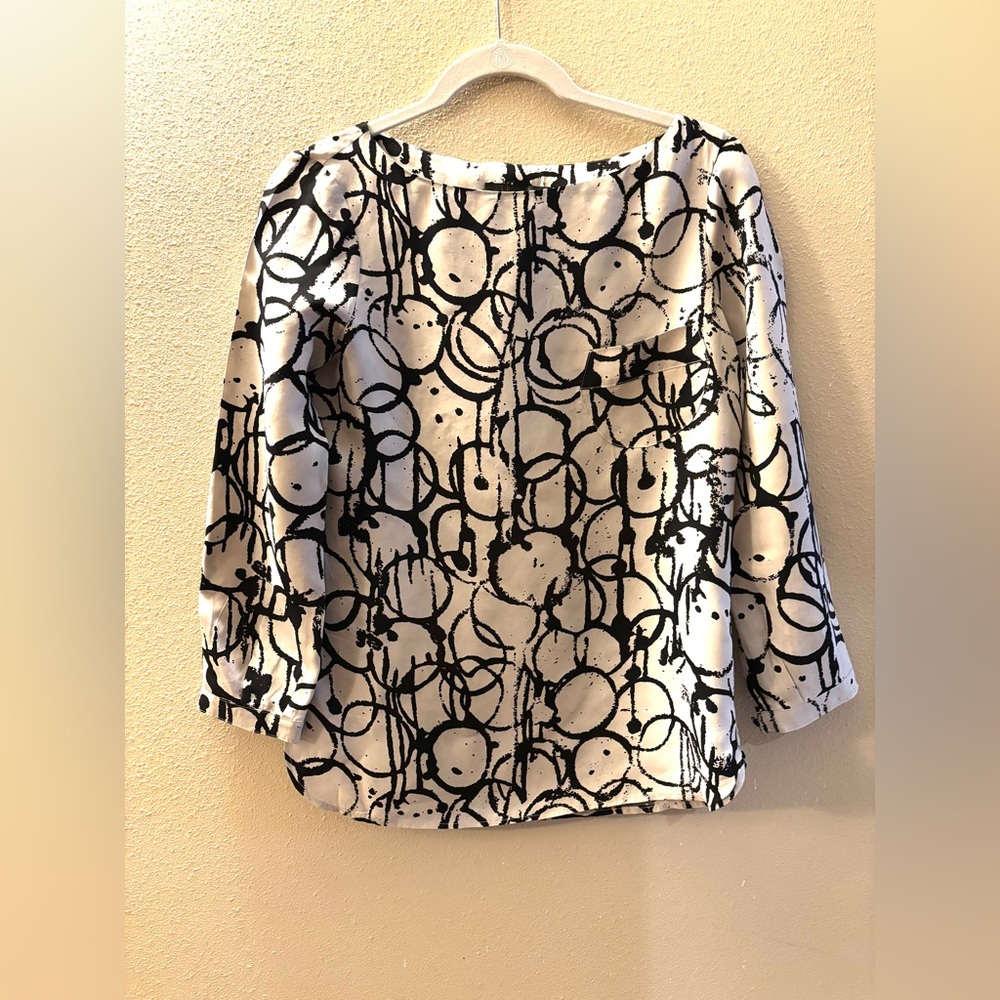 Kelly Wearstler Cream and Black Long Sleeve Blouse with breast pocket, size 2